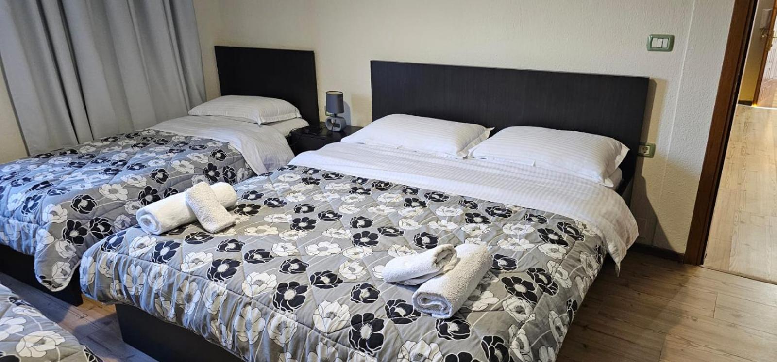 Hotel Sofra Gjirokastër Esterno foto
