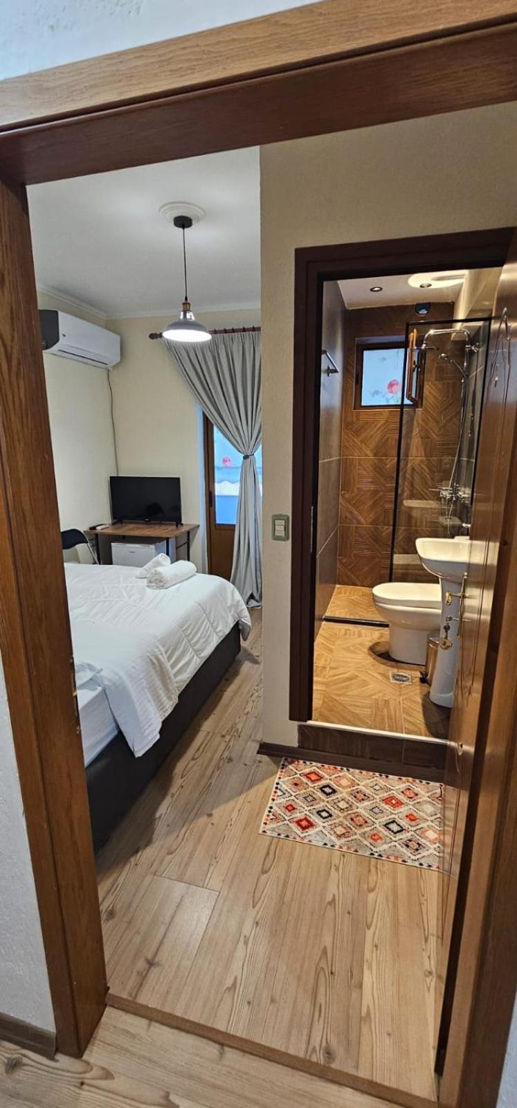 Hotel Sofra Gjirokastër Esterno foto