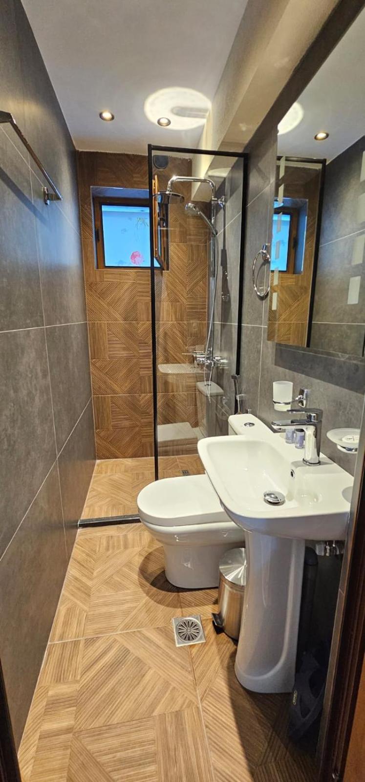 Hotel Sofra Gjirokastër Esterno foto