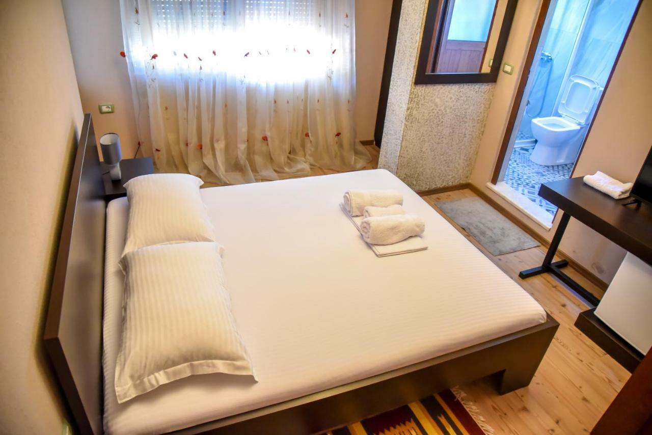 Hotel Sofra Gjirokastër Esterno foto