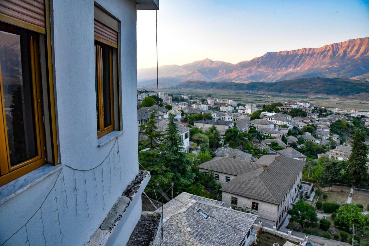 Hotel Sofra Gjirokastër Esterno foto